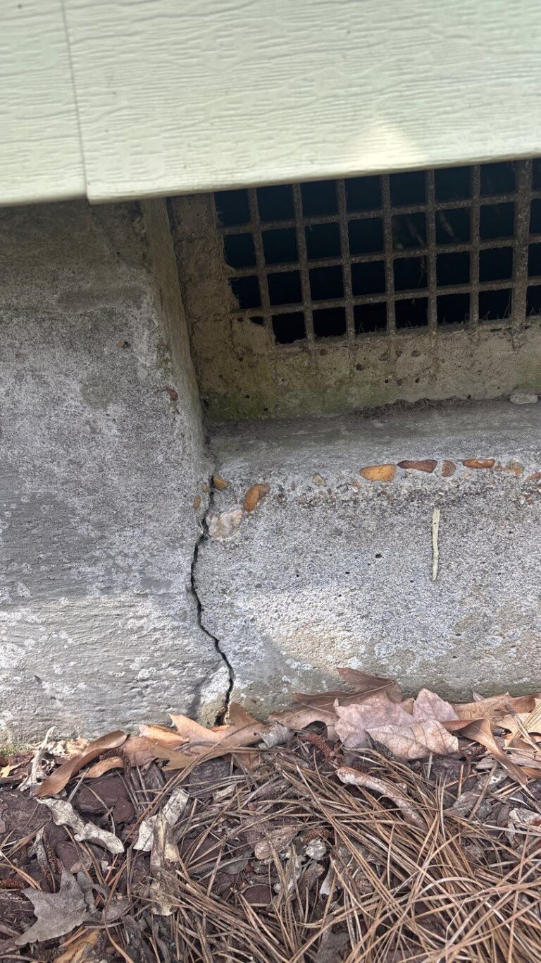 crack on the outer part of home
